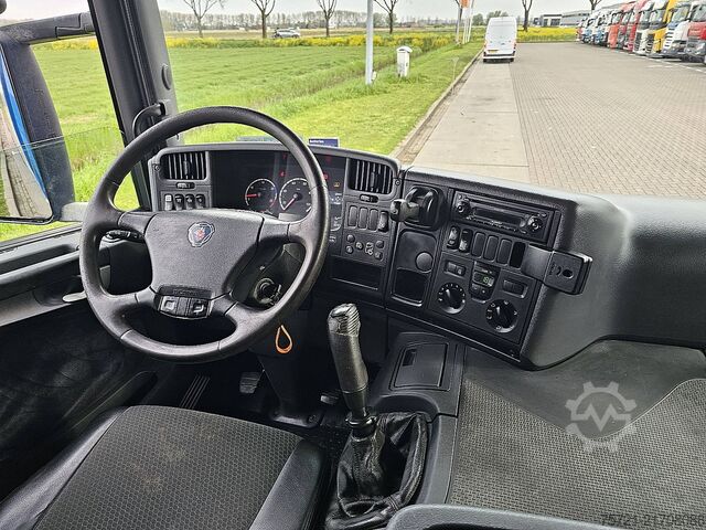 Bőrönd SCANIA P340 6X2*4,Dhollandia 1,5
