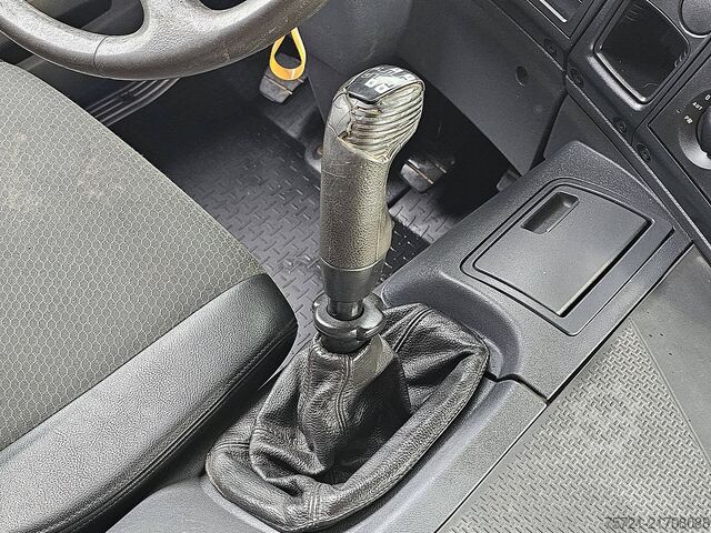 Bőrönd SCANIA P340 6X2*4,Dhollandia 1,5