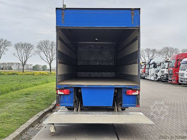 Bőrönd SCANIA P340 6X2*4,Dhollandia 1,5