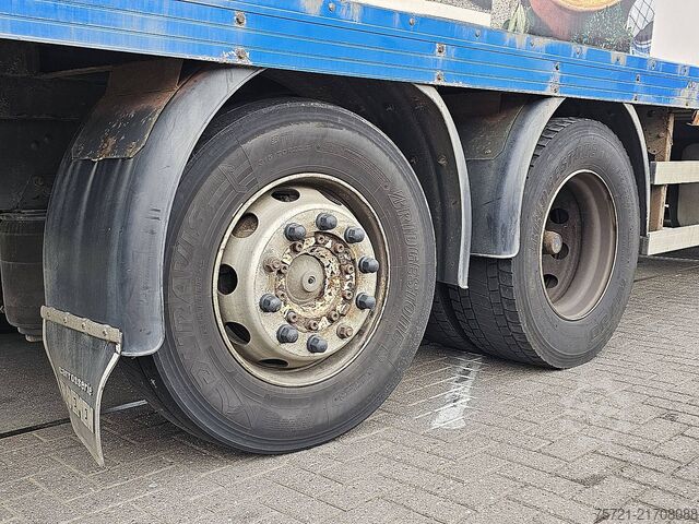 Bőrönd SCANIA P340 6X2*4,Dhollandia 1,5