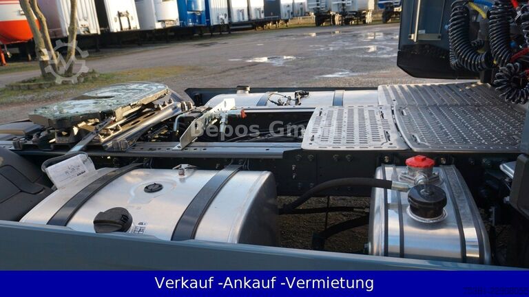 Standard dragbil DAF XG FT 530- Kipphydraulik-Retarder-2-Tanks
