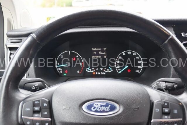 Passagerarbuss Ford Tourneo Custom / Automatic gearbox / Full optio...