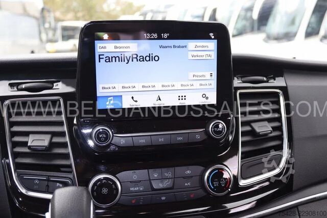 Passagerarbuss Ford Tourneo Custom / Automatic gearbox / Full optio...