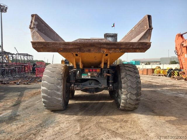 Muldenfahrzeug Komatsu HM400-3R (4 pcs available in Abu Dhabi)