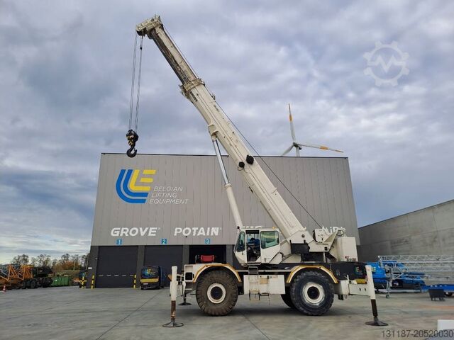 Alle terrein kraan Grove RT890E