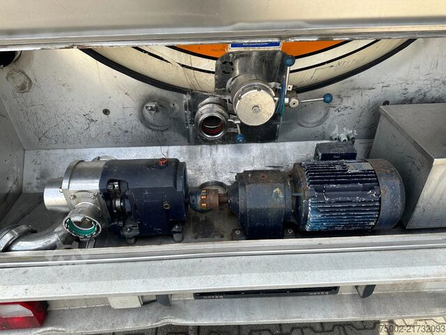 Cisterna s potravinami Feldbinder LEBENSMITTEL / LEVENSMIDDELEN / FOOD / 33.500L ...
