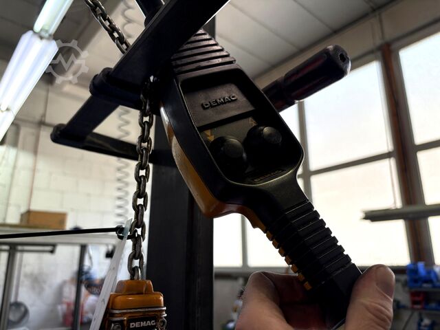 Portalni DEMAG Gantry Crane