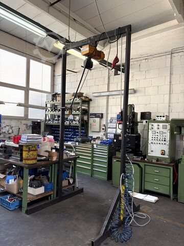 Portalni DEMAG Gantry Crane