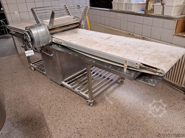 Válcovací stroj na těsto, válcovačka na těsto Seewer Rondo 