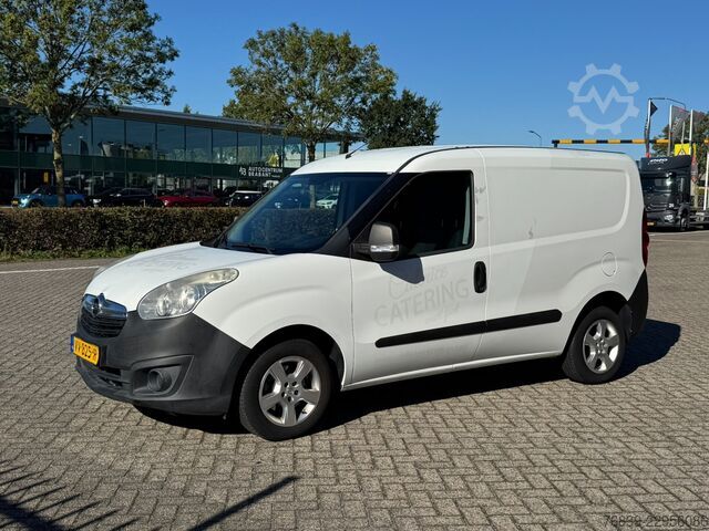 Karavan sa visokim krovom Opel Combo 1.3 CDTi ecoflex edition