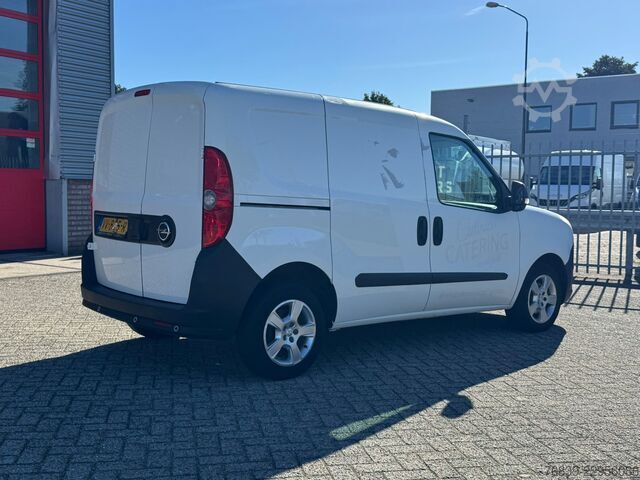 Karavan sa visokim krovom Opel Combo 1.3 CDTi ecoflex edition