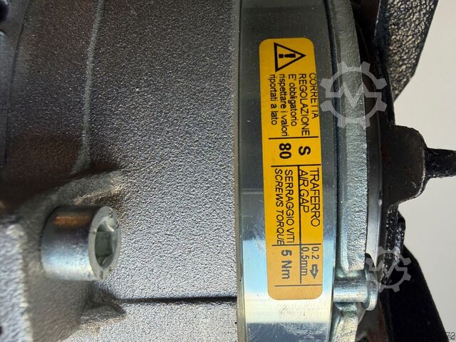  MOTEK ET90SLa-2 3kW 2800rpm 230/400V hamulec NOWY MOTEK ET90SLa-2 3kW 2800rpm 230/400V hamulec NOWY