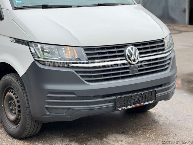 Minibus VOLKSWAGEN T6.1 Transporter Kombi lang 8 Sitzer Klima