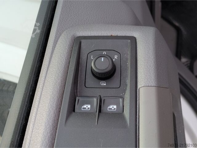 Camião de caixa fechada MAN TGE 3.140 Koffer LR*3-Sitzer Klima Bluetooth DAB