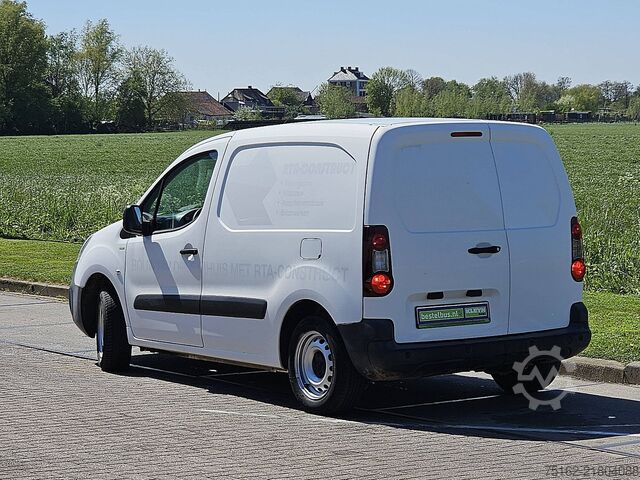 Bakwagen PEUGEOT PARTNER 1.6 3-Zits Airco Euro6!