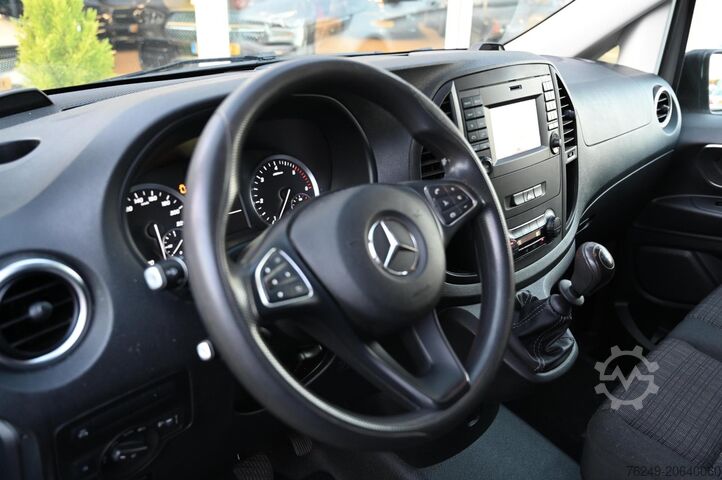 Kombi z wysokim dachem Mercedes-Benz Vito 111 CDI Lang Navi Camera