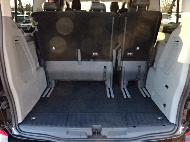Minibus FORD Tourneo Custom 2.0L Sport 4x4 AT AHK Stndhzg B&O