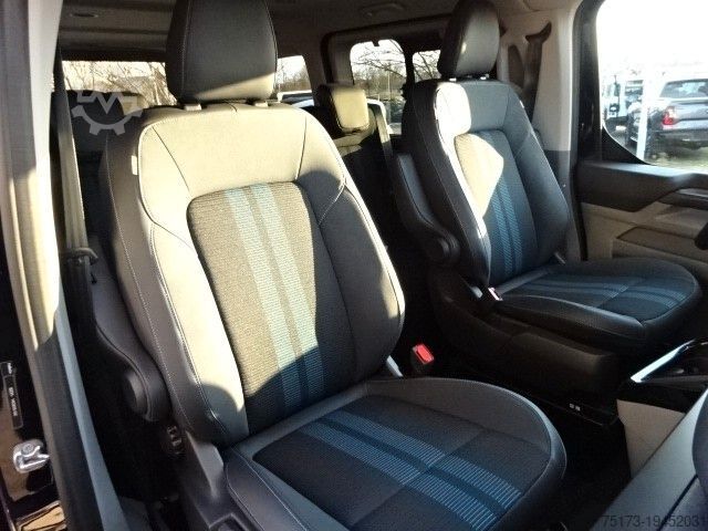 Minibus FORD Tourneo Custom 2.0L Sport 4x4 AT AHK Stndhzg B&O