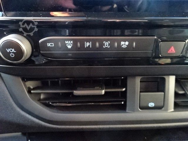 Minibus FORD Tourneo Custom 2.0L Sport 4x4 AT AHK Stndhzg B&O