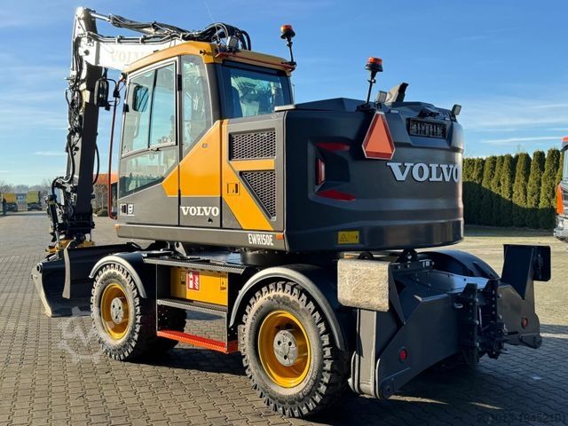 Excavator pe roți VOLVO EWR150E Mobilbagger mit ROTATOR ENCONG EC319