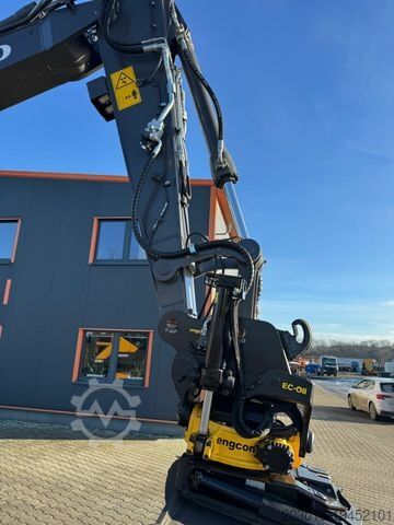 Excavator pe roți VOLVO EWR150E Mobilbagger mit ROTATOR ENCONG EC319
