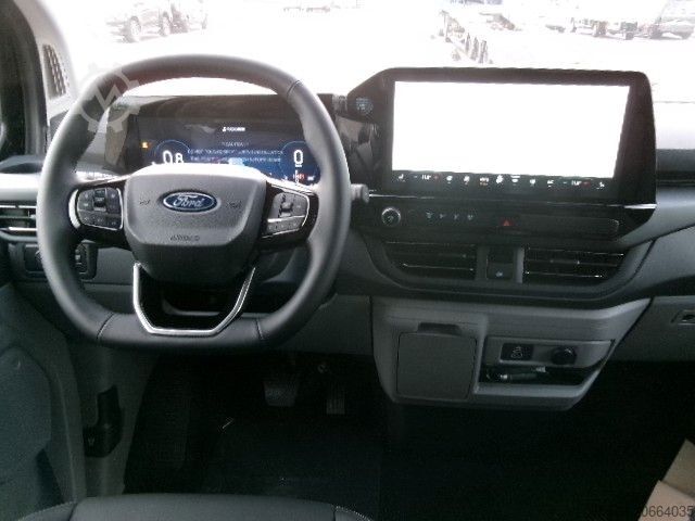 Minibuss FORD Tourneo Custom 320L2 AT Titanium AHK ACC Stndhz