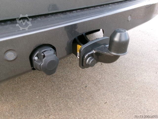 Minibuss FORD Tourneo Custom 320L2 AT Titanium AHK ACC