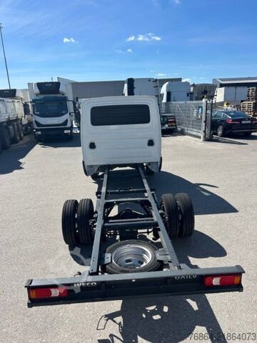 Πλαίσιο βαν IVECO DAILY 40 - 180 FAHRGESTELL, E6 OHNE MOTOR/OHNE GETRIEBE