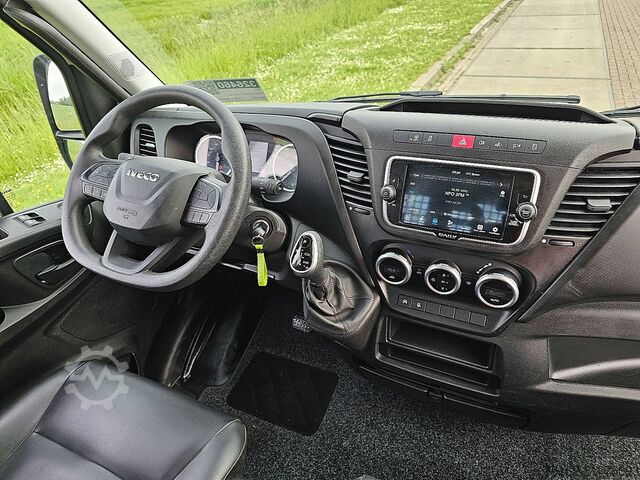 Plataforma de carga IVECO DAILY 35C14  Open-Laadbak