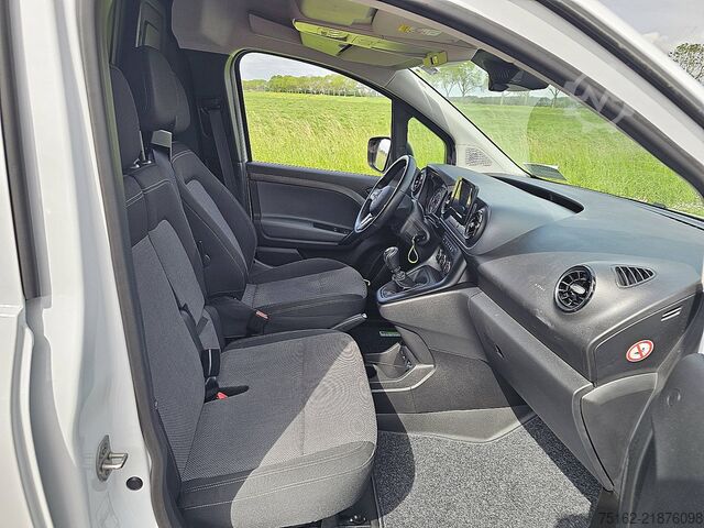 Walizka MERCEDES-BENZ CITAN 108 CDI Mbux 3-Zits Euro6 AC
