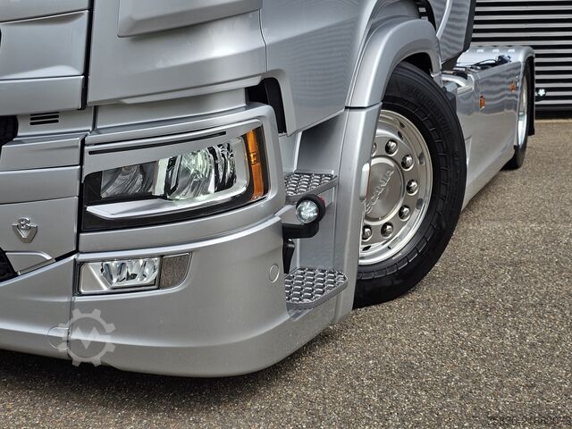 Standard-SZM Scania S590 V8 4x2 / RETARDER / FULL AIR / 54DKM