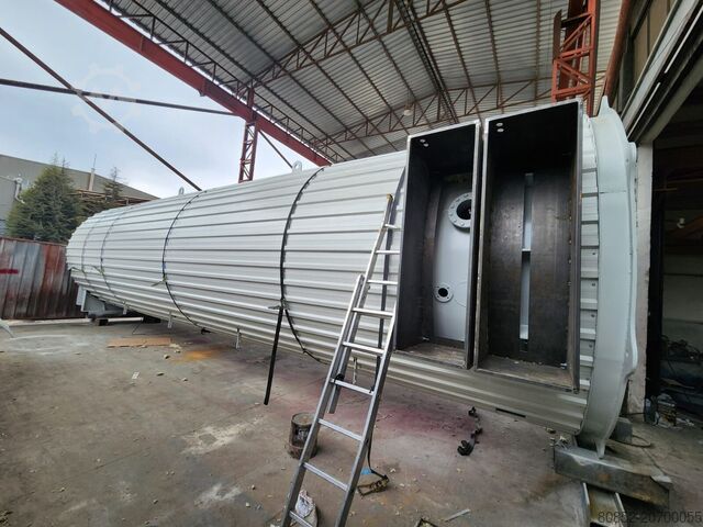 Mașină de construcții de drumuri Polygonmach PBT-50 Bitumen Tank with Stirrer