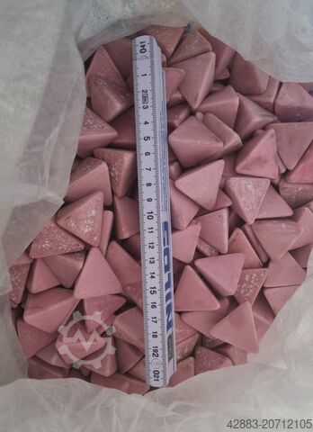 Csiszolószemcse kerámia Spaleck piramis  