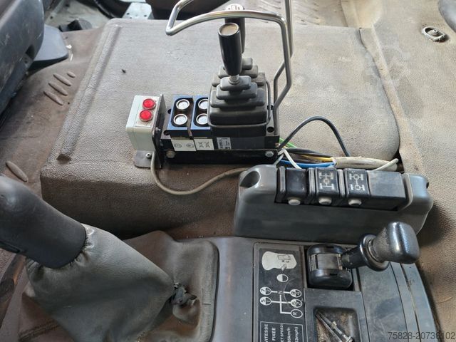 Roll-off tipper truck RENAULT Kerax 420 dci/Kran Hiab 080B-2/ Multilift Haken