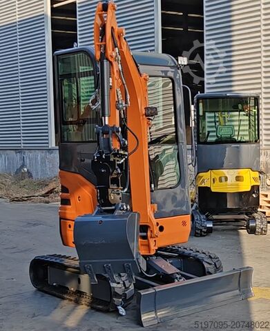 Mini excavator 2 t - NEW TEC - Point GmbH LT20PRO