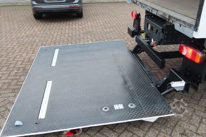 Gekoeld/bevroren transport DAF LF 290 Koel/Vries+ Klep 1500 kg Thermoking T 600R