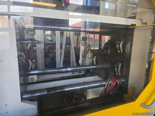 Maszyna do formowania wtryskowego Sumitomo DEMAG 200/560-320