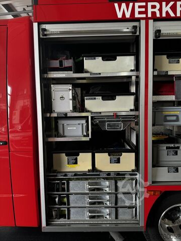 Vatrogasno vozilo LF 20/6 FD-WF-305 Daimler/Ziegler LF