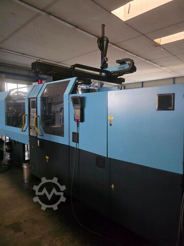 Maszyna do formowania wtryskowego Sumitomo DEMAG 200/560-840
