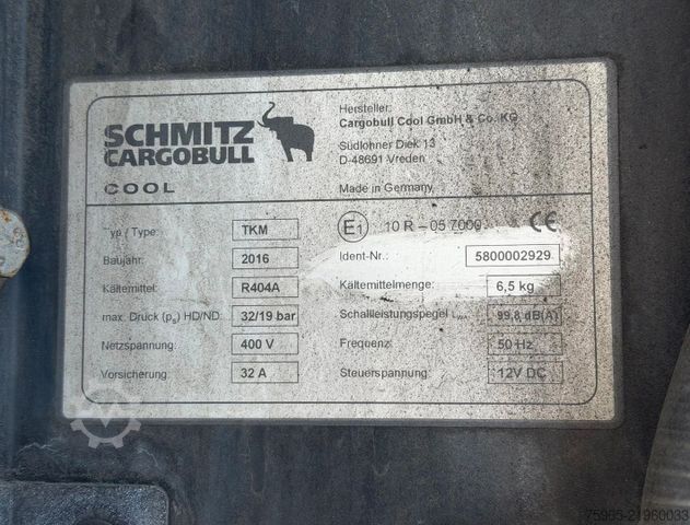 Naczepa chłodnia SCHMITZ CARGOBULL SCB*S3B SCHMITZ TKM COOLING LIFT AXLE TAIL LIFT