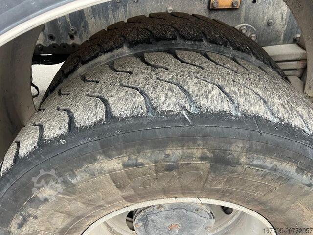 φορτηγό αναμικτήρας σκυροδέματος Astra HD9 84.50-80