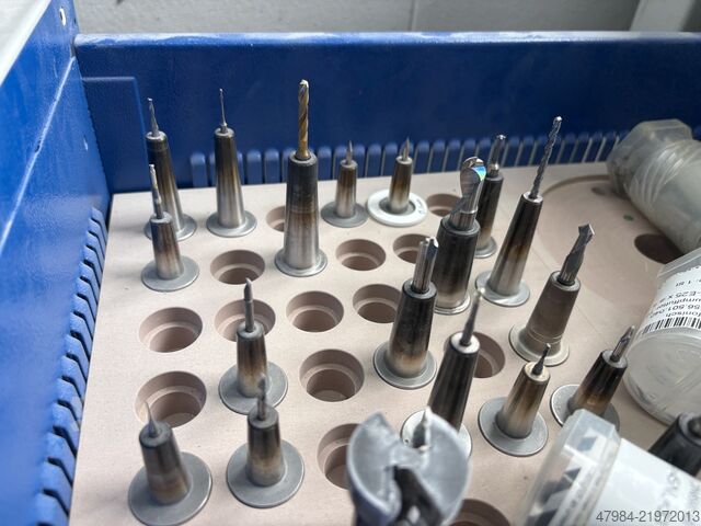 Centro di lavoro CNC DATRON M 10 TmA