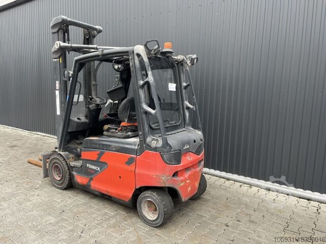 Stivuitor electric cu 4 roți Linde E25L-01