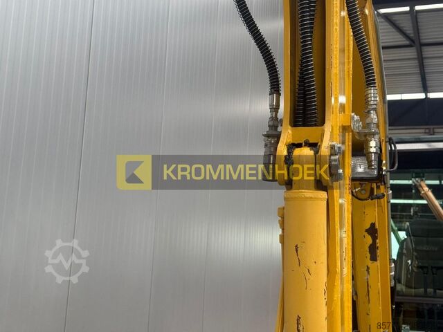 Minikotró Komatsu PC 35 MR-5