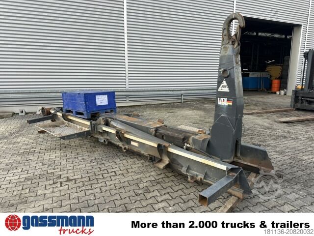 Haakarm vrachtwagen Mercedes-Benz Arocs 3240 8x4, Abroller VDL SK-25-5700