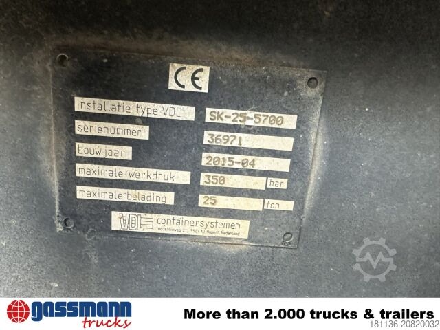 Haakarm vrachtwagen Mercedes-Benz Arocs 3240 8x4, Abroller VDL SK-25-5700