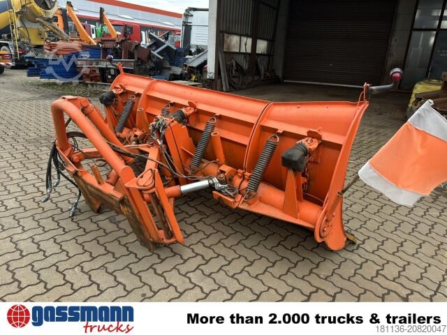 Landbouwmachine  Schneepflug