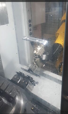 CNC-machinebelading met FANUC-robotcel Teximp d.o.o. URC-12