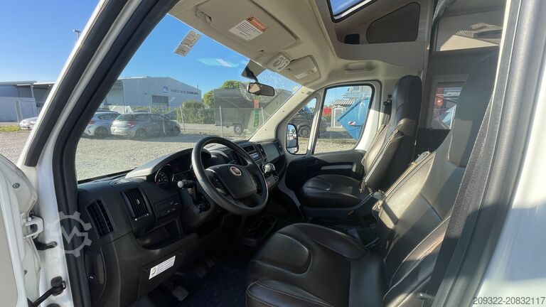Caravan/camper Fiat Ducato Carasuite 650 MF | 5 Posti Letto | Semintegrato