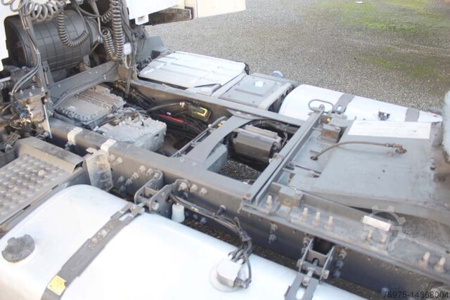 Volumetrikus traktor renault trucks T 460